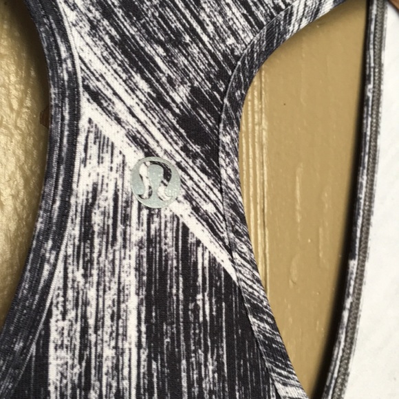Lululemon tank top - Picture 5 of 7